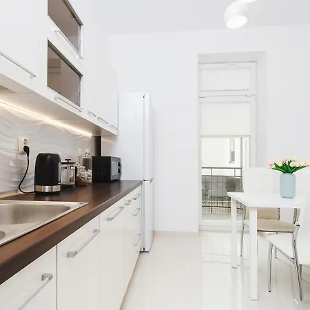 Apartment Two Bedroom - Rzeszowska 8 Street *